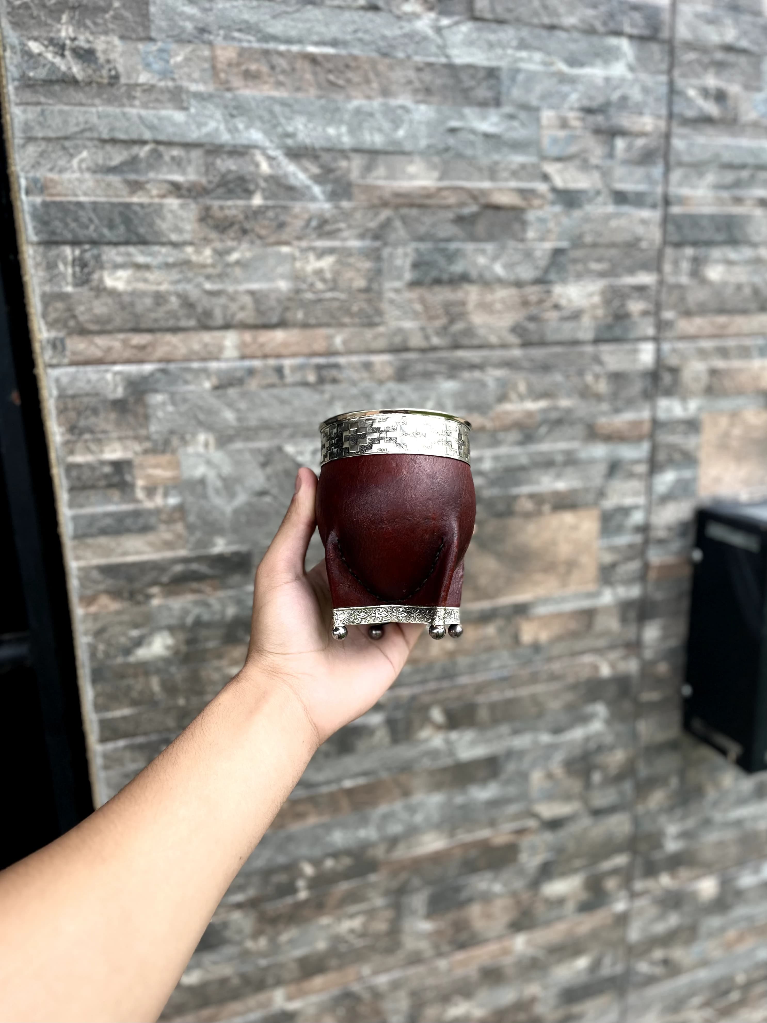 Imperial Liso Base con Pelotitas